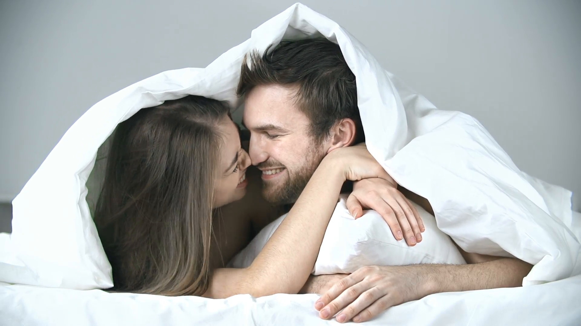 Married Hookup Apps Fever — Why Is Everyone Obsessed With Them?
